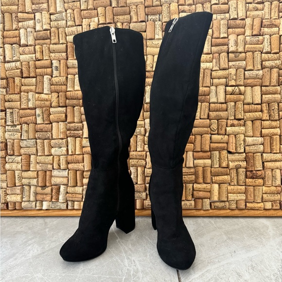Zigi Soho Shoes - EUC Zigi Soho Tall Black Boots - Size 7 1/2